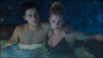 K.J.-Apa-and-Cole-Sprouse-in-Riverdale5 (1366x768, 190 k...)
